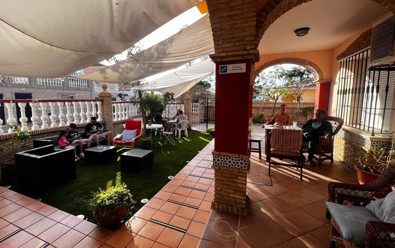 Victoria Hotel Matalascanas Bagian luar foto
