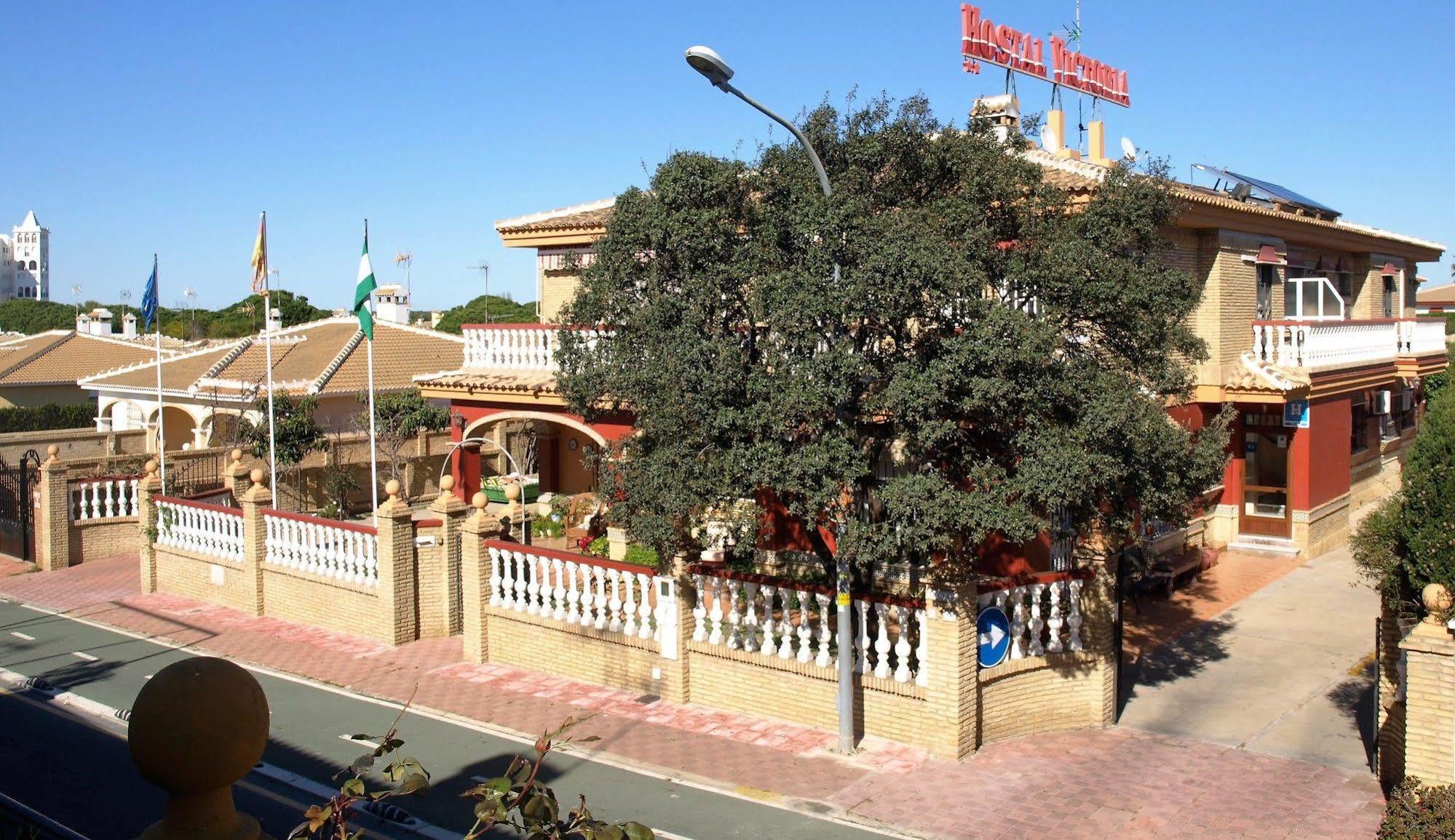 Victoria Hotel Matalascanas Bagian luar foto